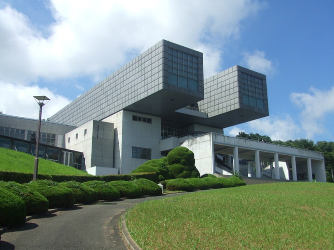 北九州市立美術館 本館